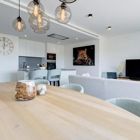 Modern Highend Oasis W/sea Views Estepona